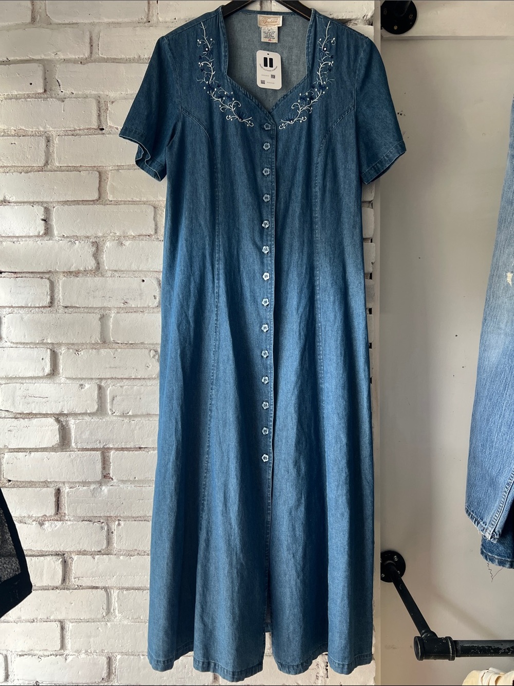 Vintage Denim Button Front Dress CHAMBRAY embroidered tshirt